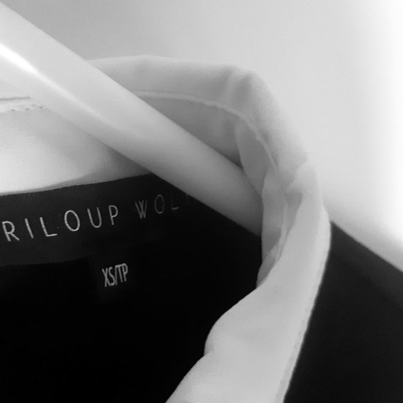 Little black dress - white collar and cuffs - Picture 2 of 2